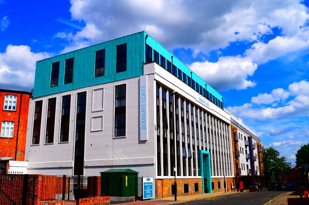 Property photo 2 of 10 External