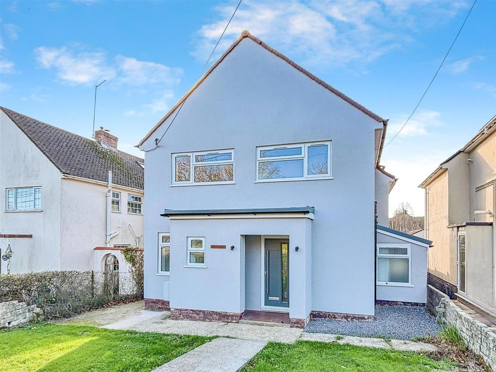 Property photo 1 of 19 Outside Front (1).Jpg