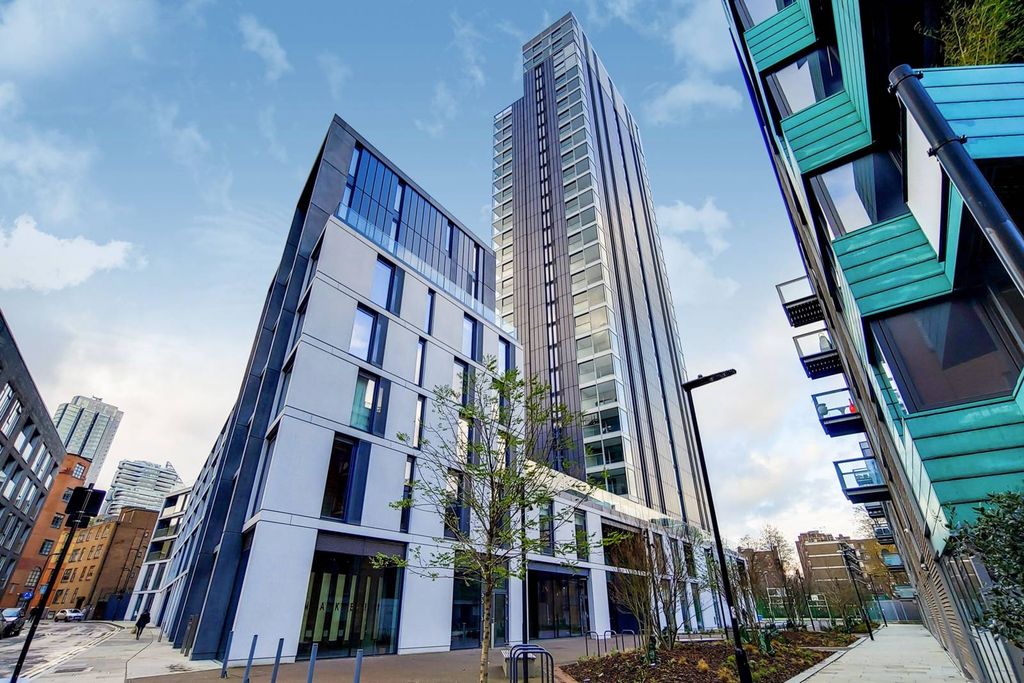 Property photo 2 of 11