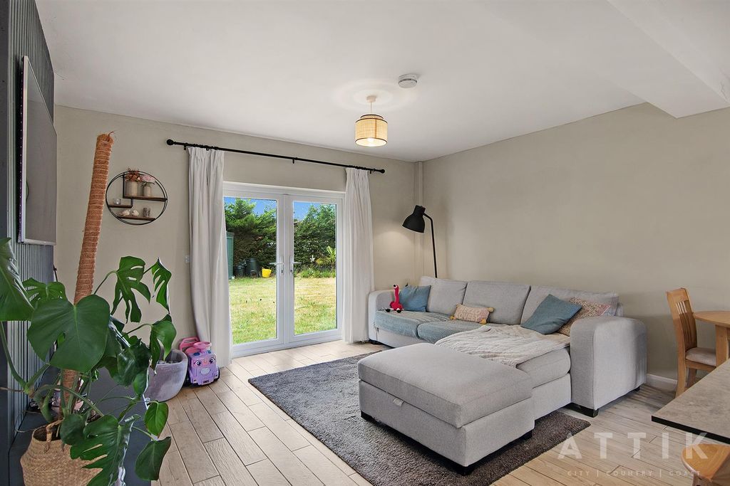 Property photo 2 of 22 Dsc_9129_30_31.Jpg