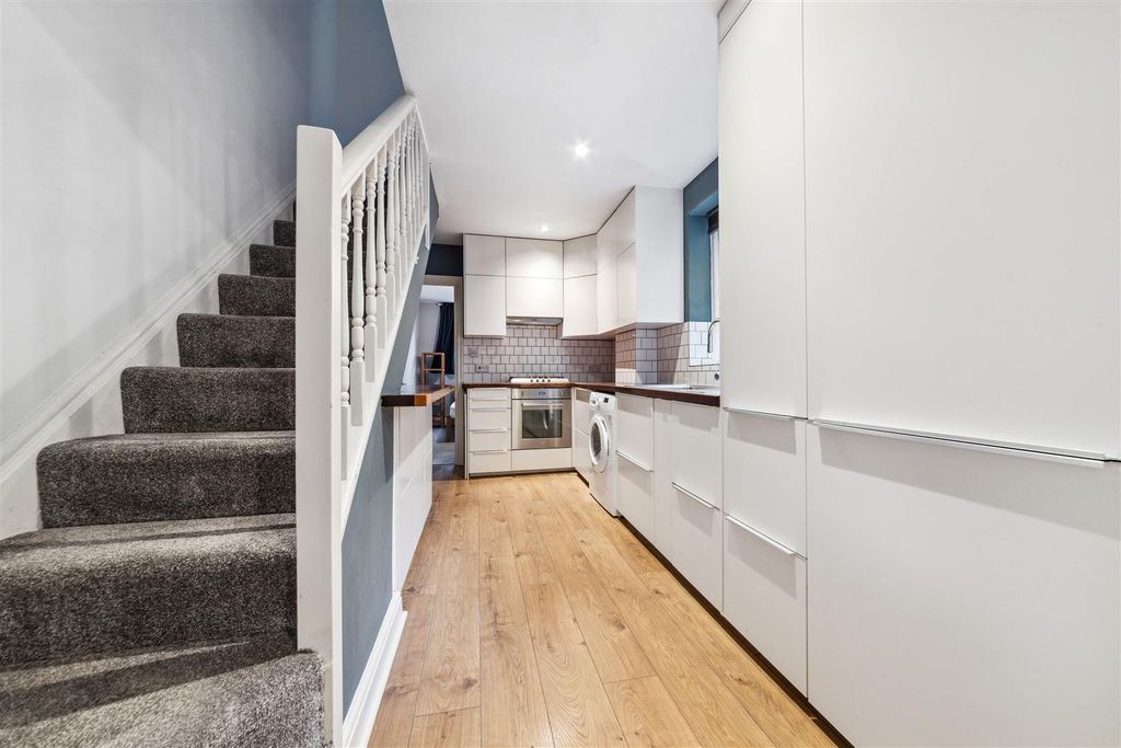 Property photo 3 of 10 3.Jpg