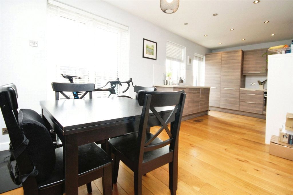 Property photo 3 of 12 Picture No. 09