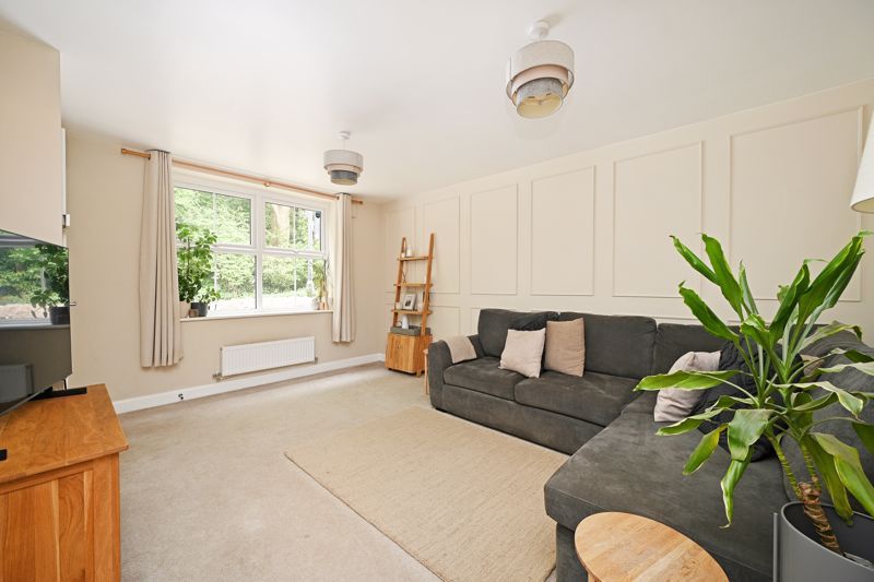 Property photo 1 of 25 Living Room