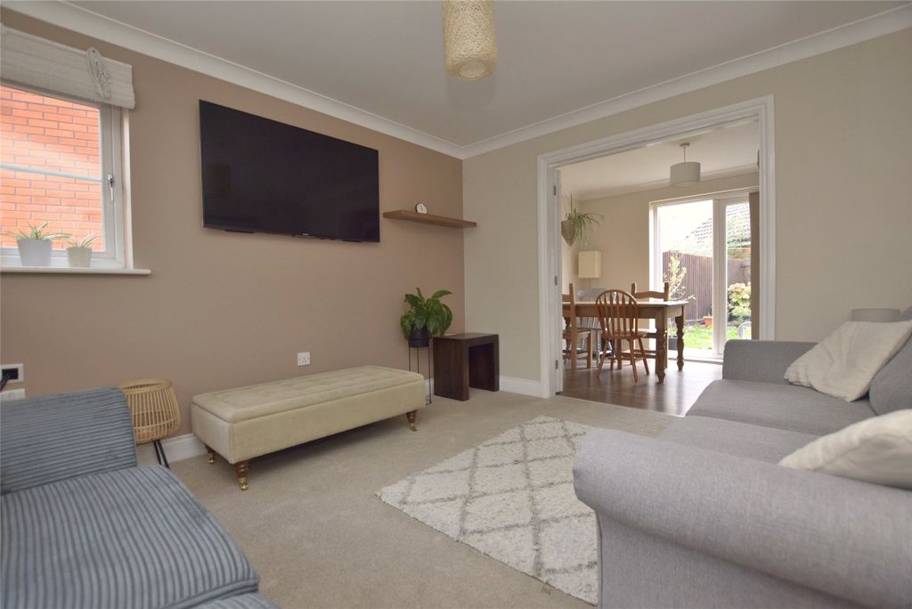 Property photo 1 of 15 Living Room