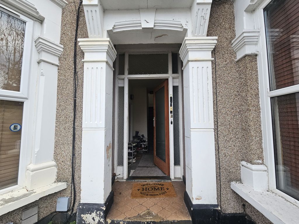 Property photo 2 of 17 Gallery