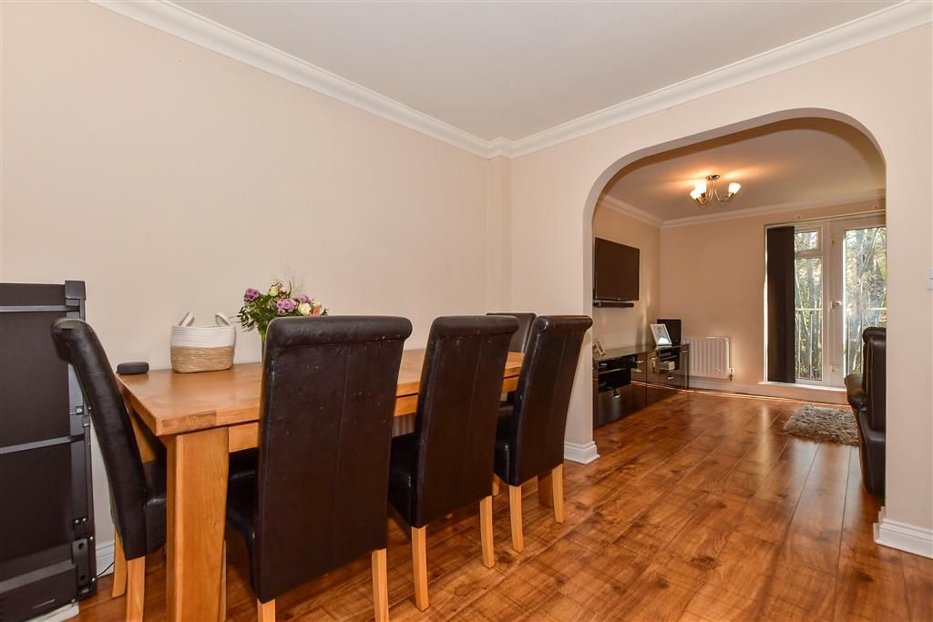 Property photo 2 of 9 Dining Area