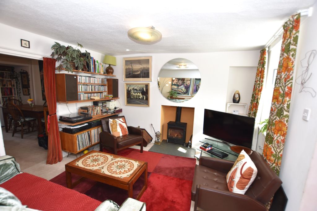Property photo 3 of 29