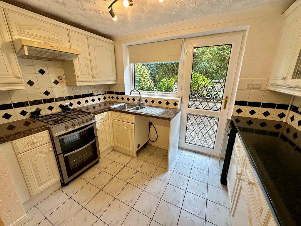 Property photo 2 of 12 View