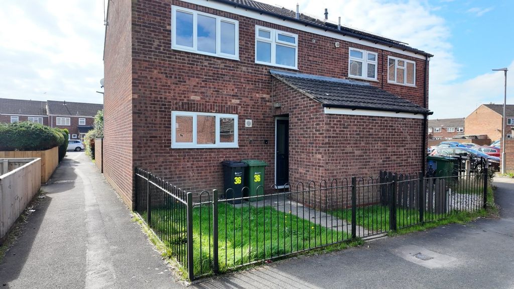 Property photo 1 of 11
