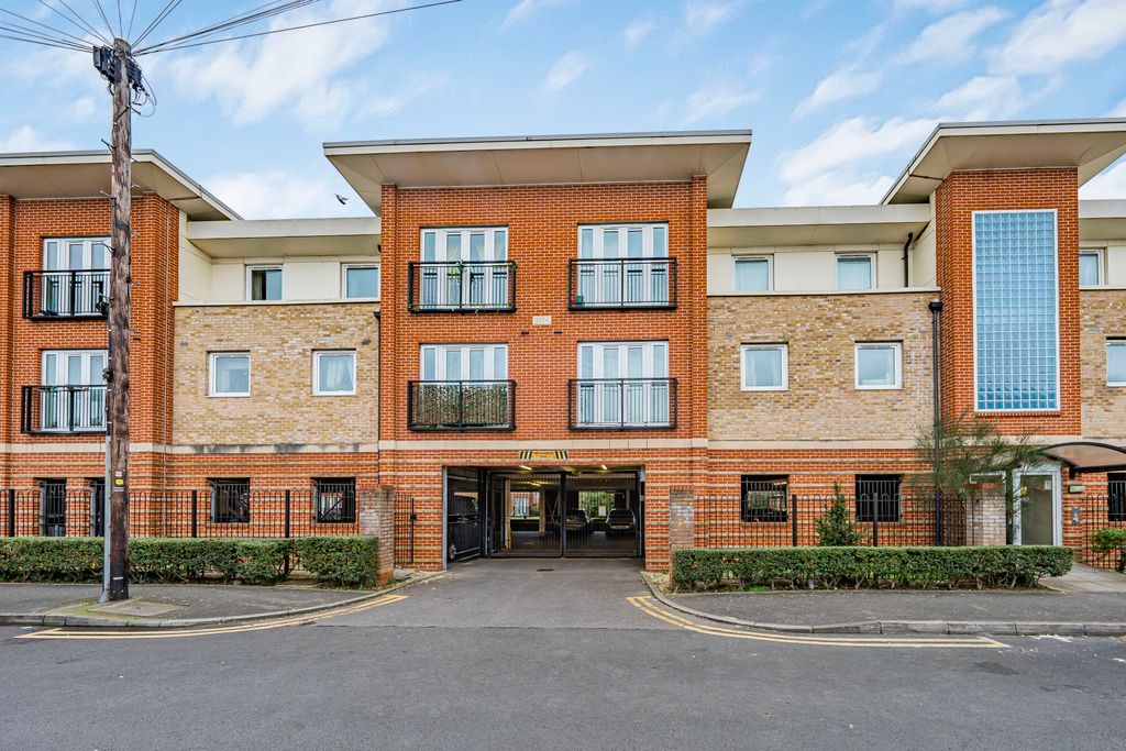 Property photo 1 of 10