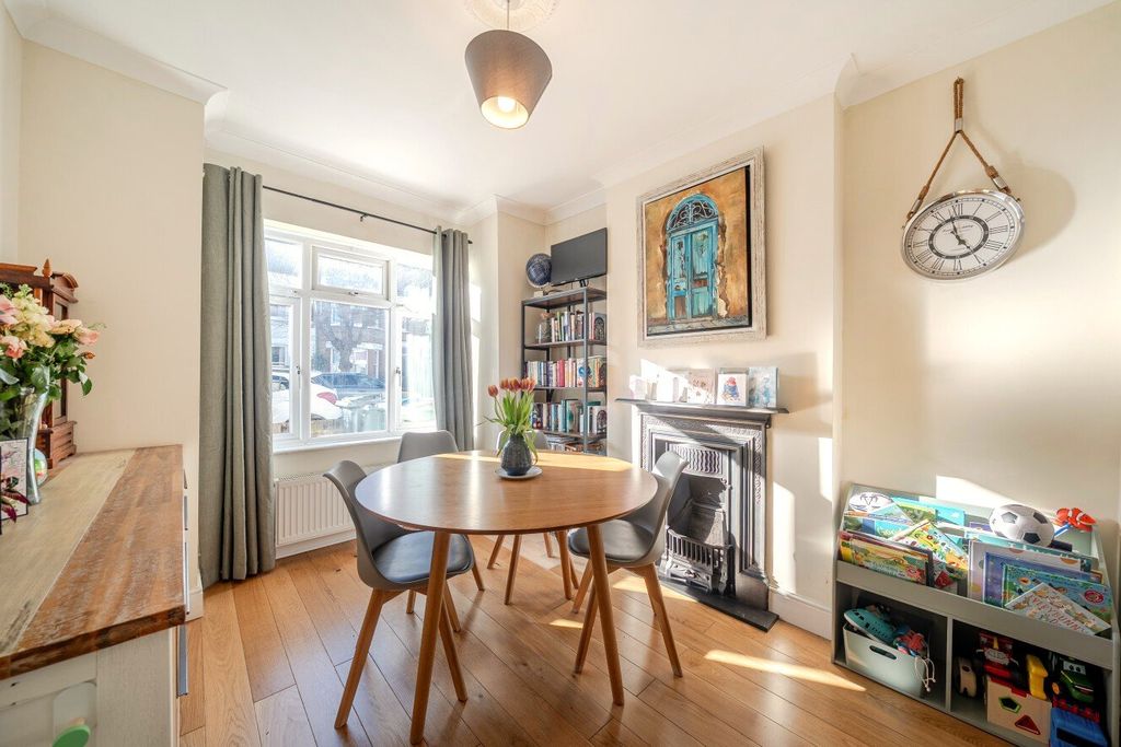 Property photo 3 of 10 Picture No. 27