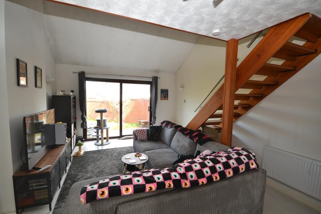 Property photo 2 of 12 Photo 2