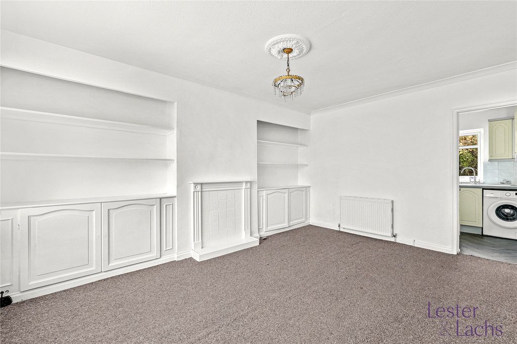 Property photo 3 of 16 Picture No. 08