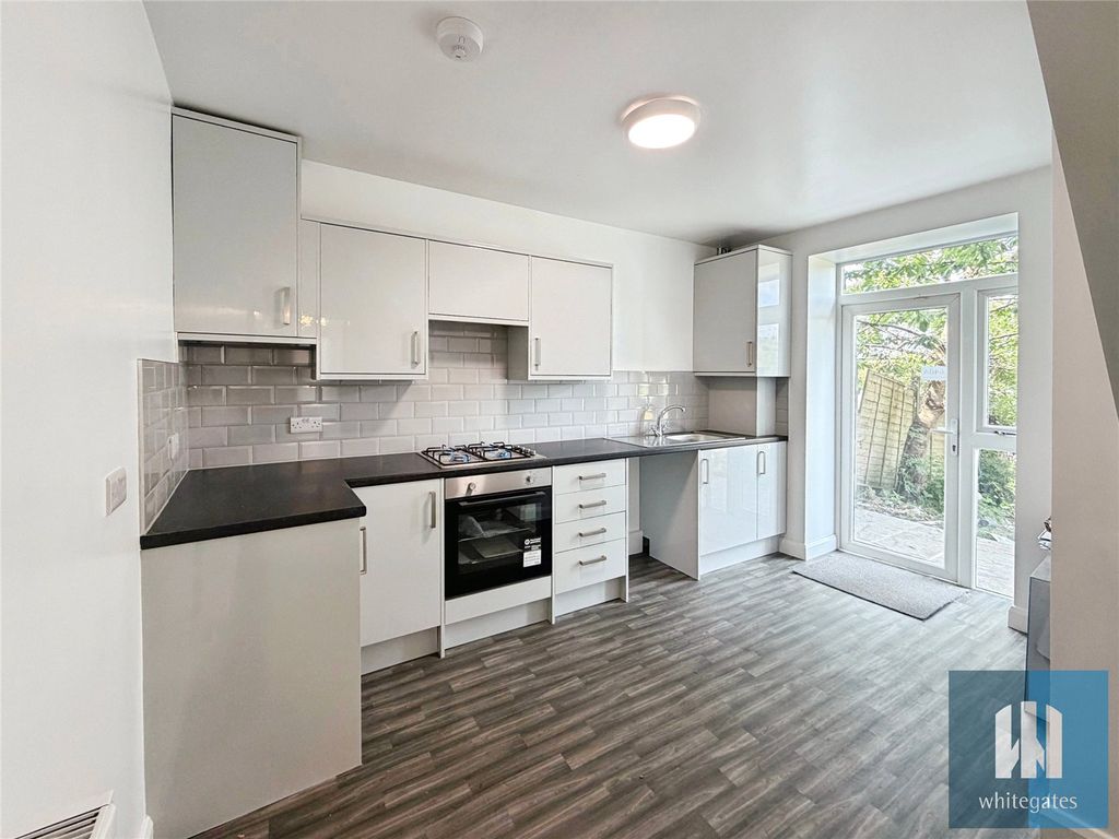 Property photo 1 of 17 Picture No. 03