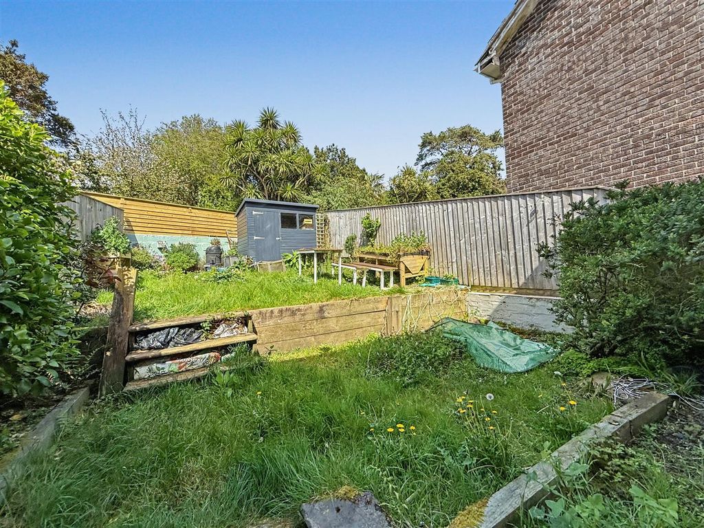 Property photo 3 of 14