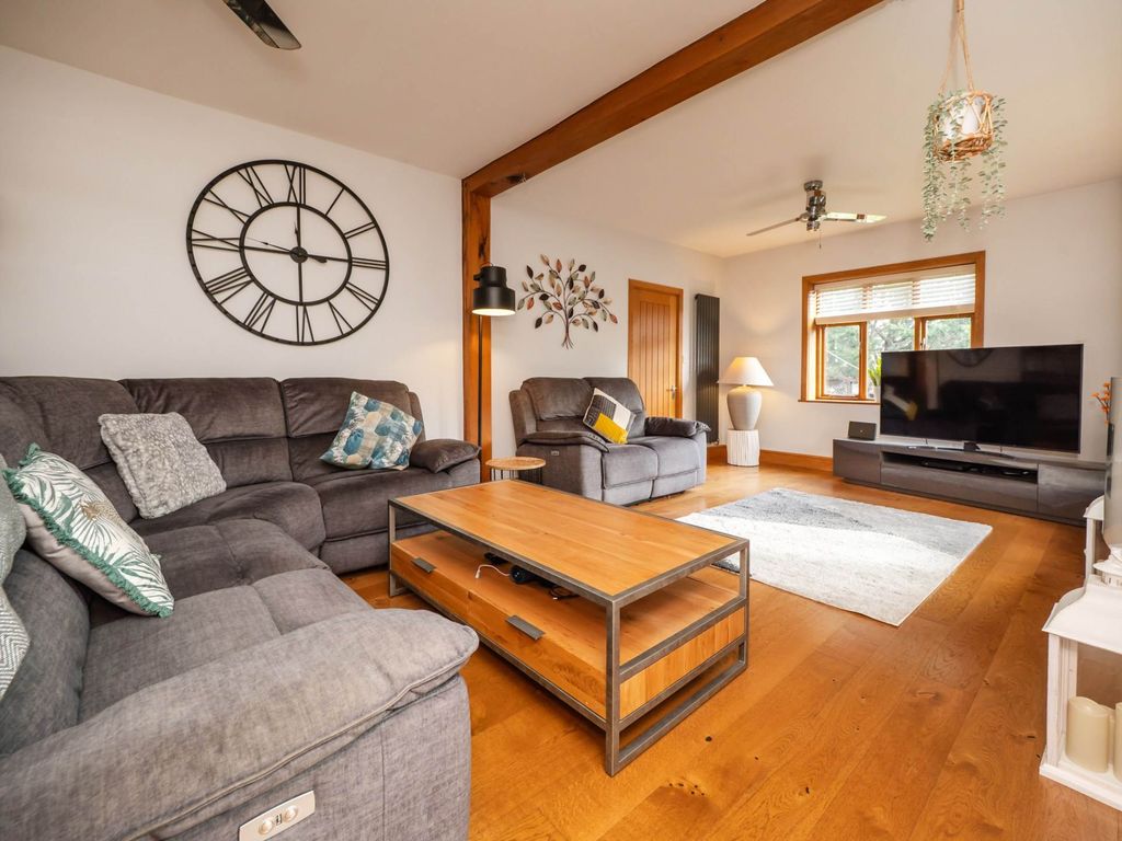 Property photo 3 of 49