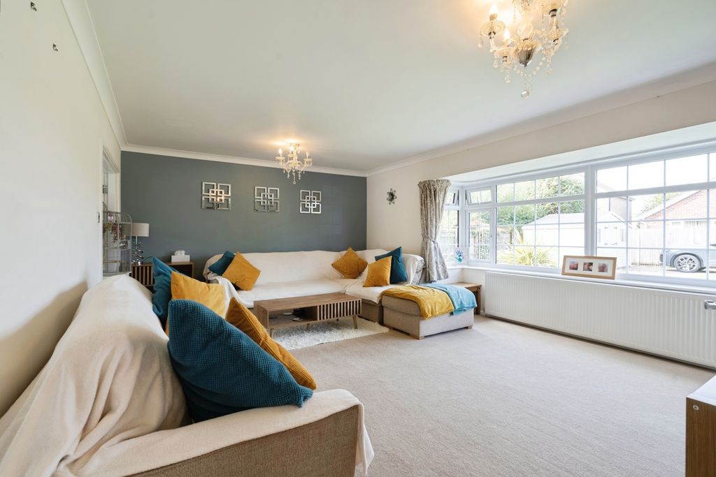 Property photo 3 of 20 Pbox-Img.Jpg