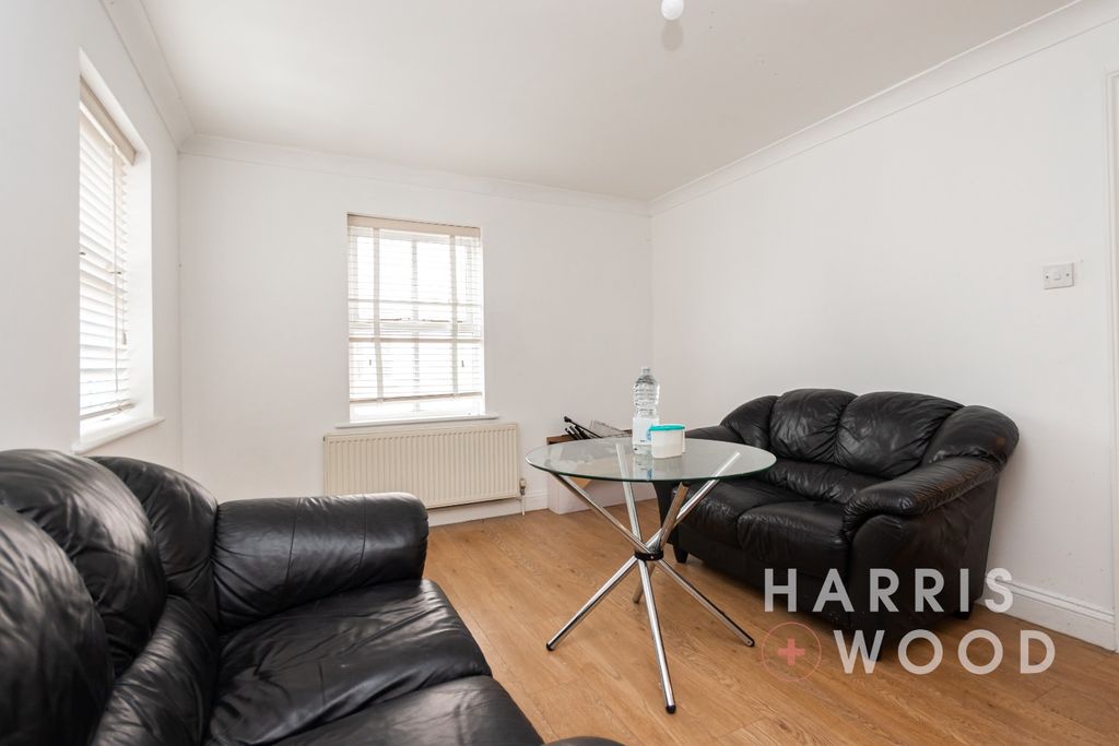 Property photo 3 of 10 4234392