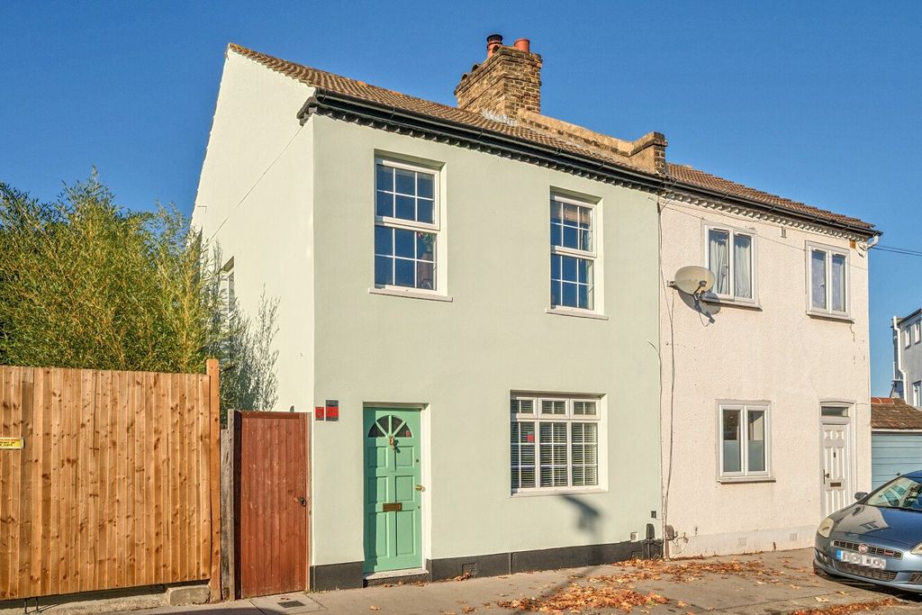 Property photo 1 of 19 Picture No. 04