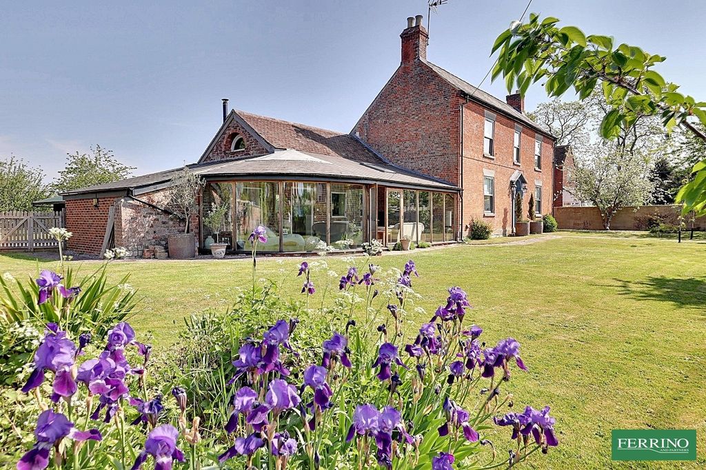 Property photo 1 of 35 Main Image