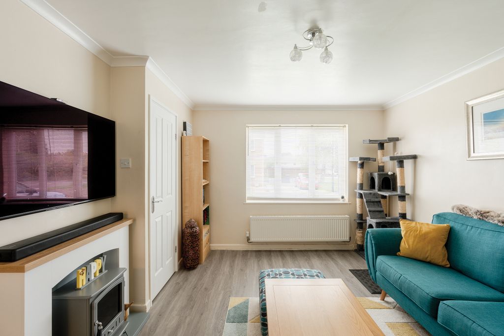 Property photo 2 of 18 Photo 3