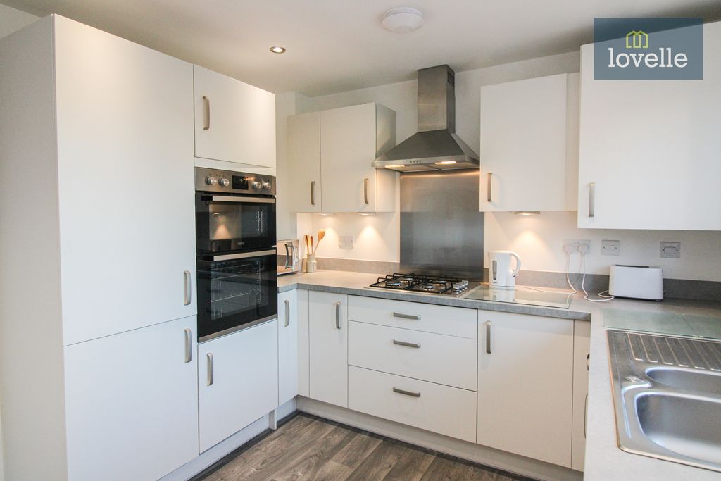 Property photo 3 of 27