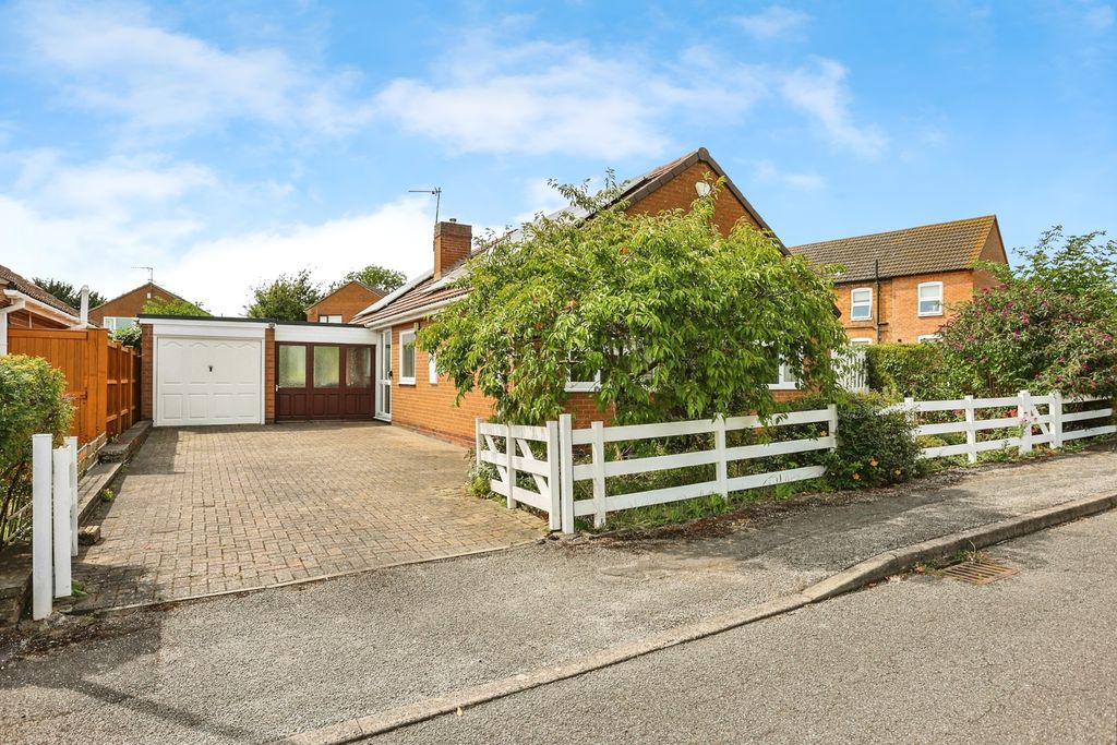Property photo 1 of 16 Street View