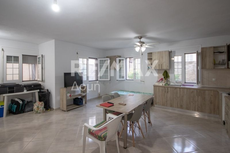 Property photo 1 of 25
