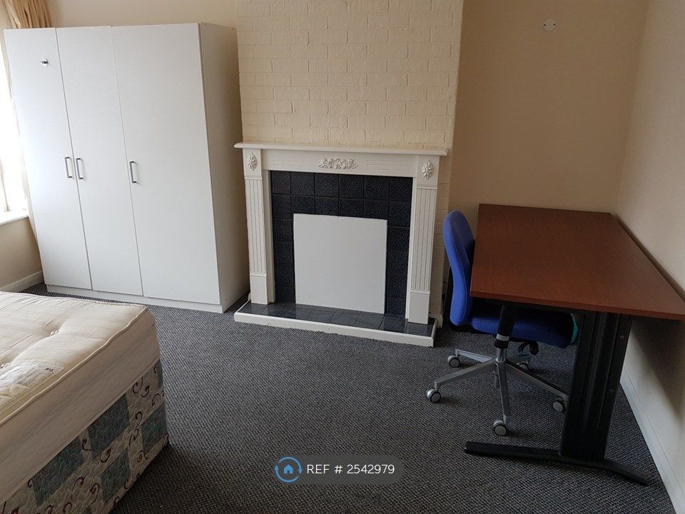Property photo 3 of 16