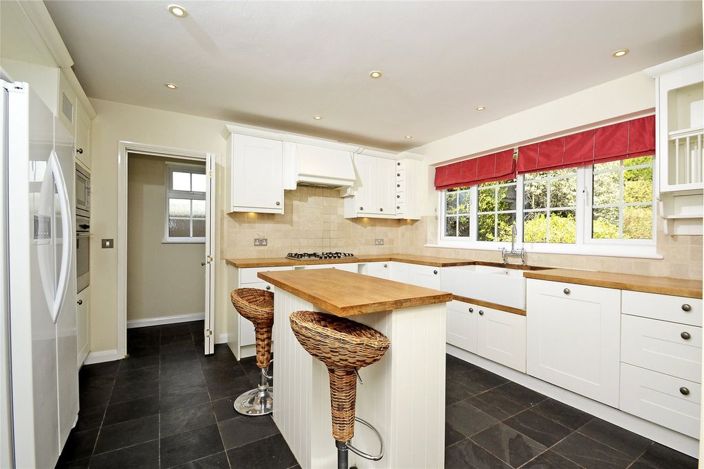 Property photo 3 of 11 Picture No. 10