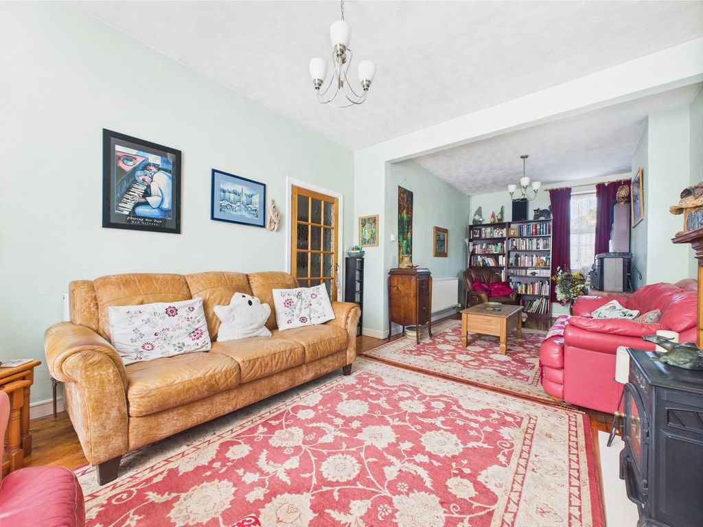 Property photo 3 of 23