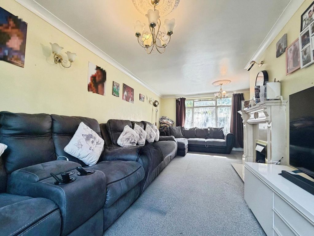 Property photo 3 of 15 Pbox-Img.Jpg