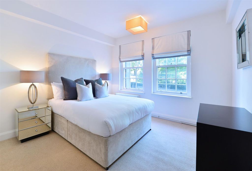 Property photo 2 of 8 145Pelham-Flat24-8.Jpg