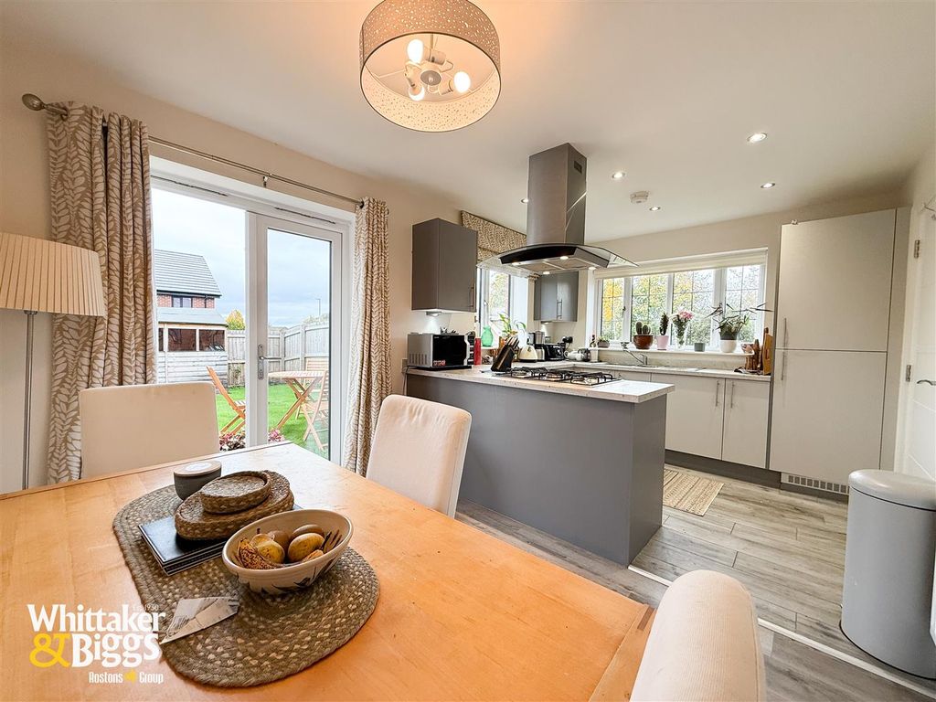 Property photo 3 of 38 20251021_091441878_Ios.Jpg