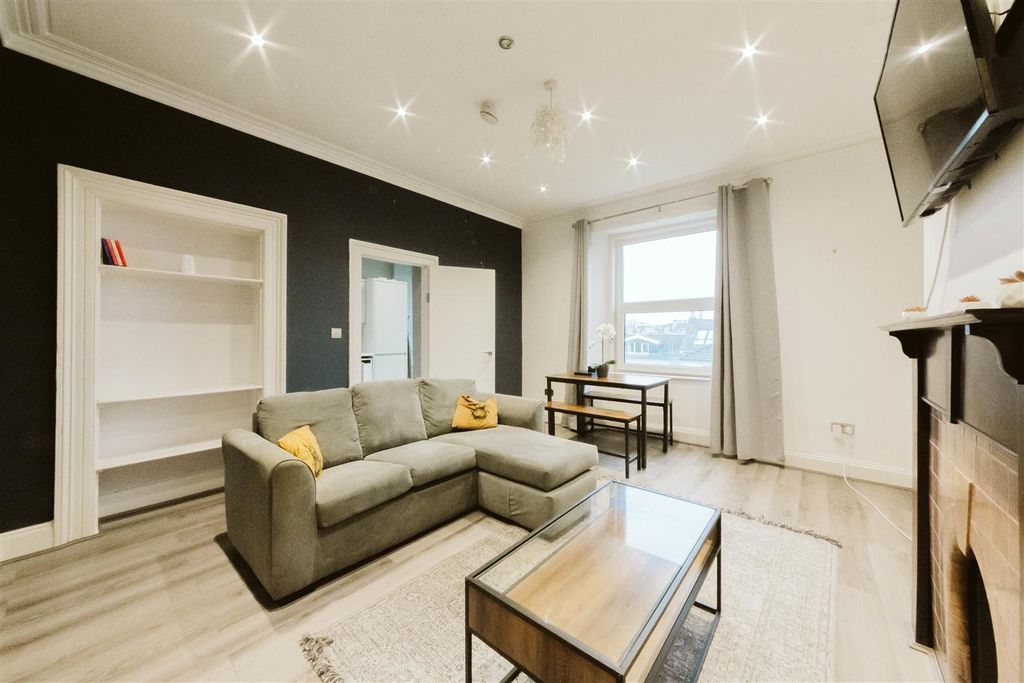 Property photo 2 of 15 Ks2B0502.Jpg