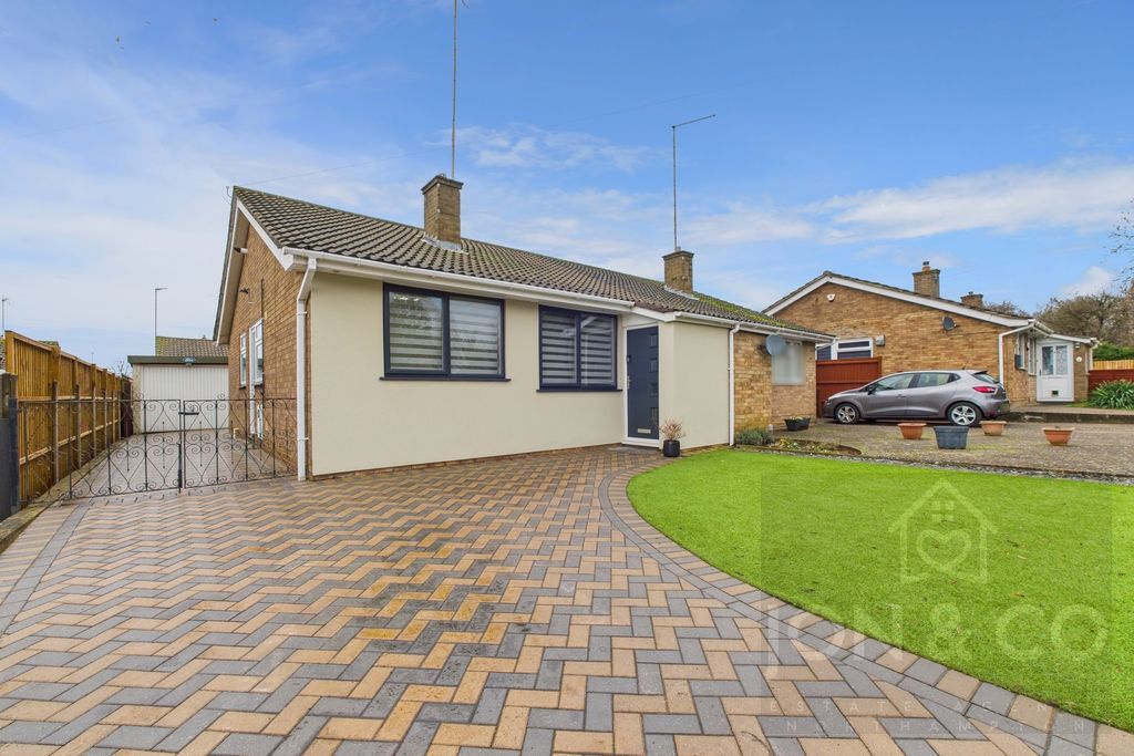 Property photo 1 of 13