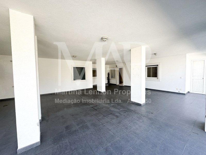 Property photo 3 of 46