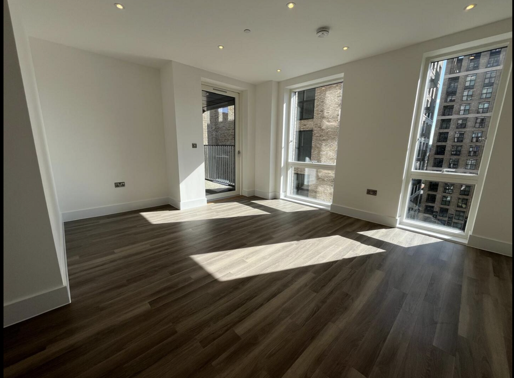 Property photo 3 of 13 Living Room