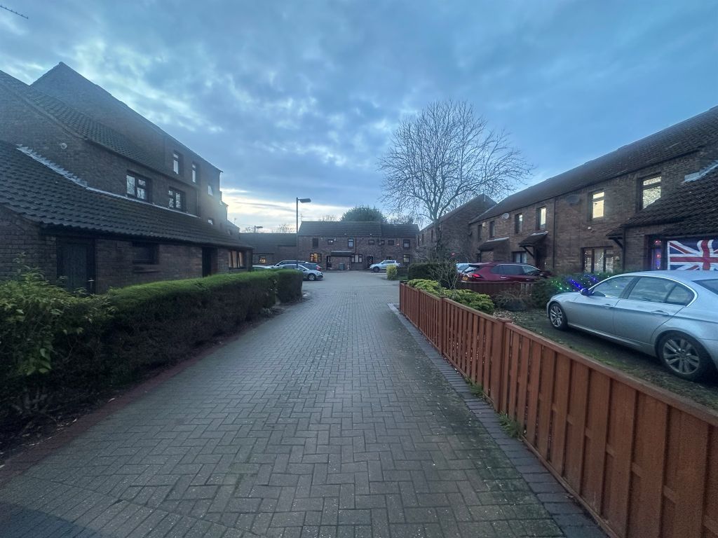 Property photo 1 of 3