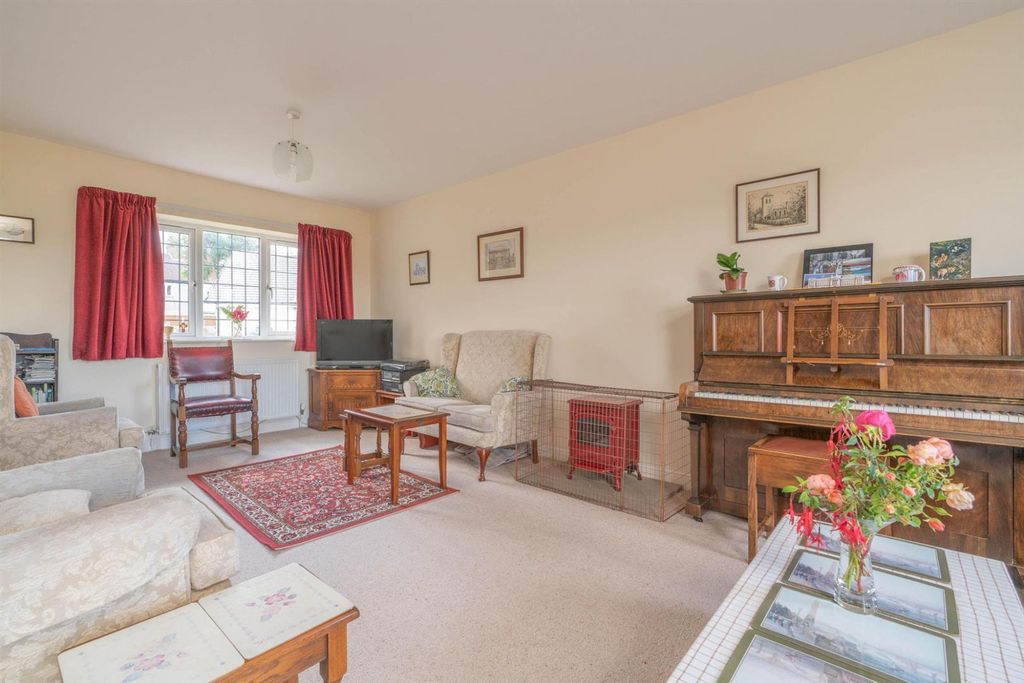 Property photo 3 of 52