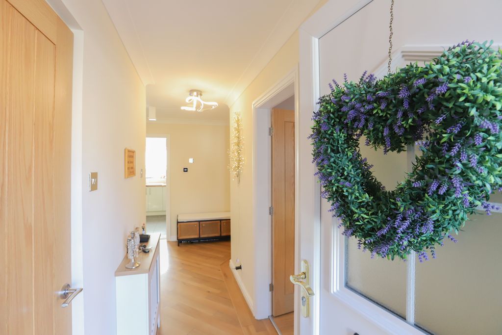 Property photo 2 of 32 2