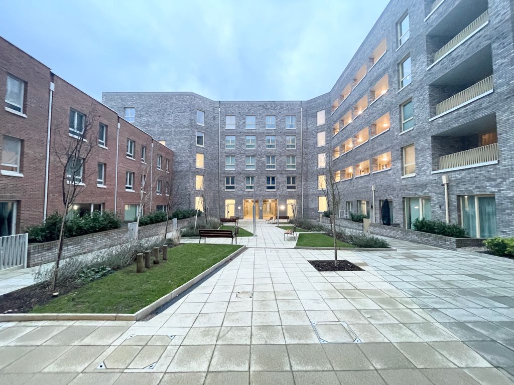 Property photo 1 of 9