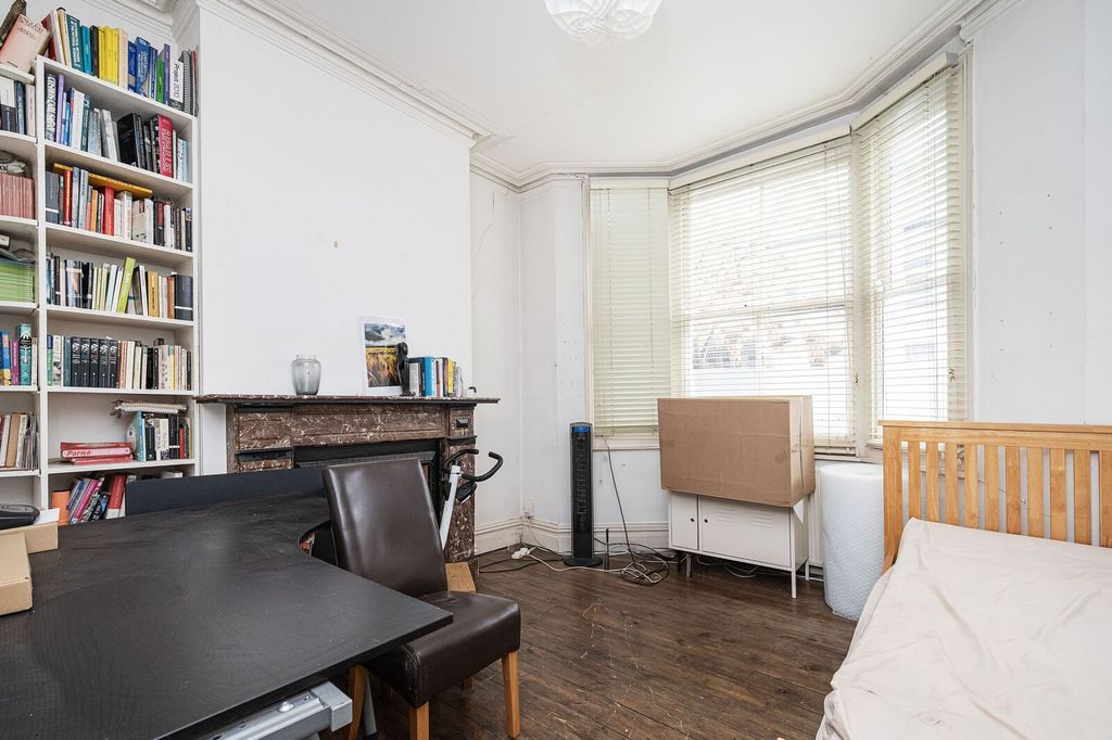Property photo 1 of 3