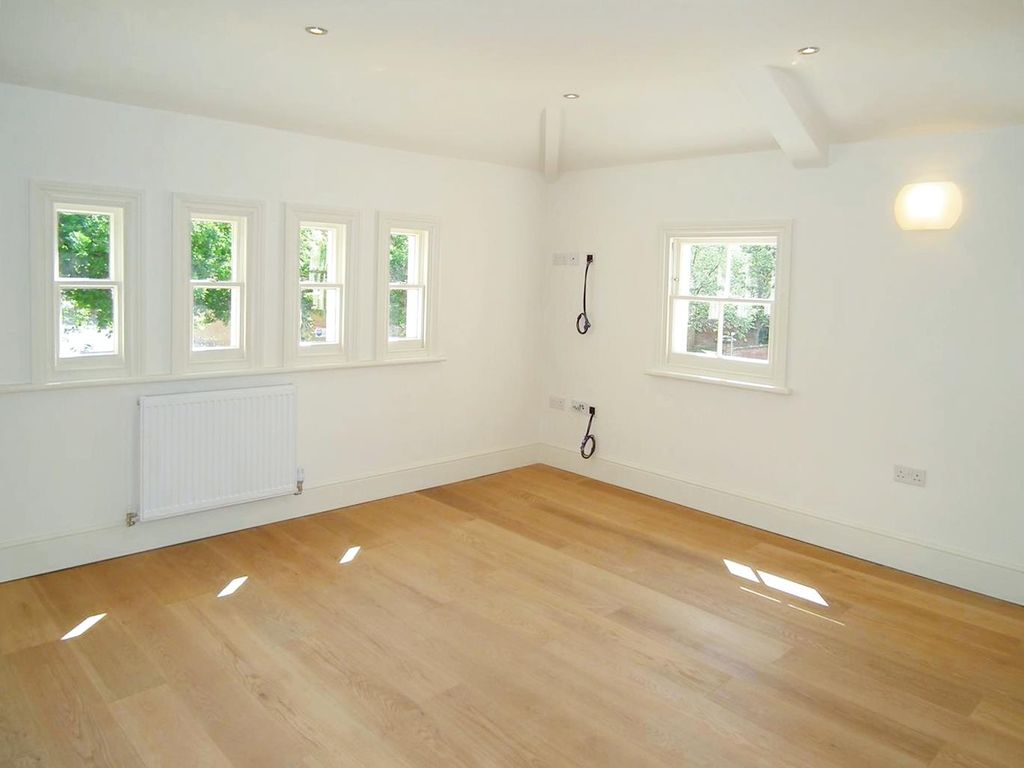 Property photo 3 of 12 7.Jpeg