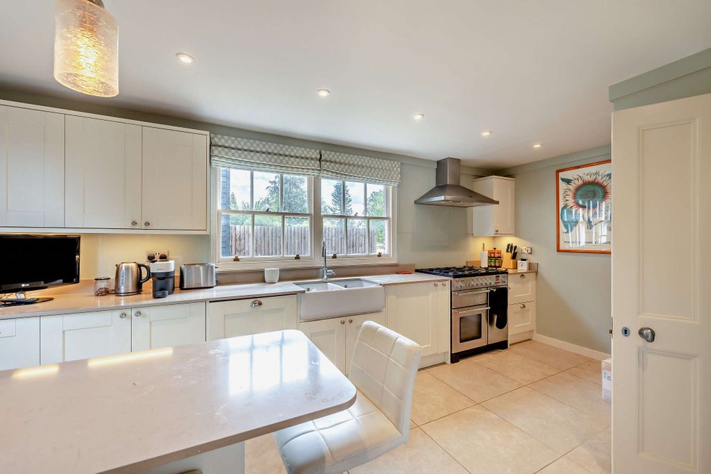 Property photo 3 of 13 Picture No. 31