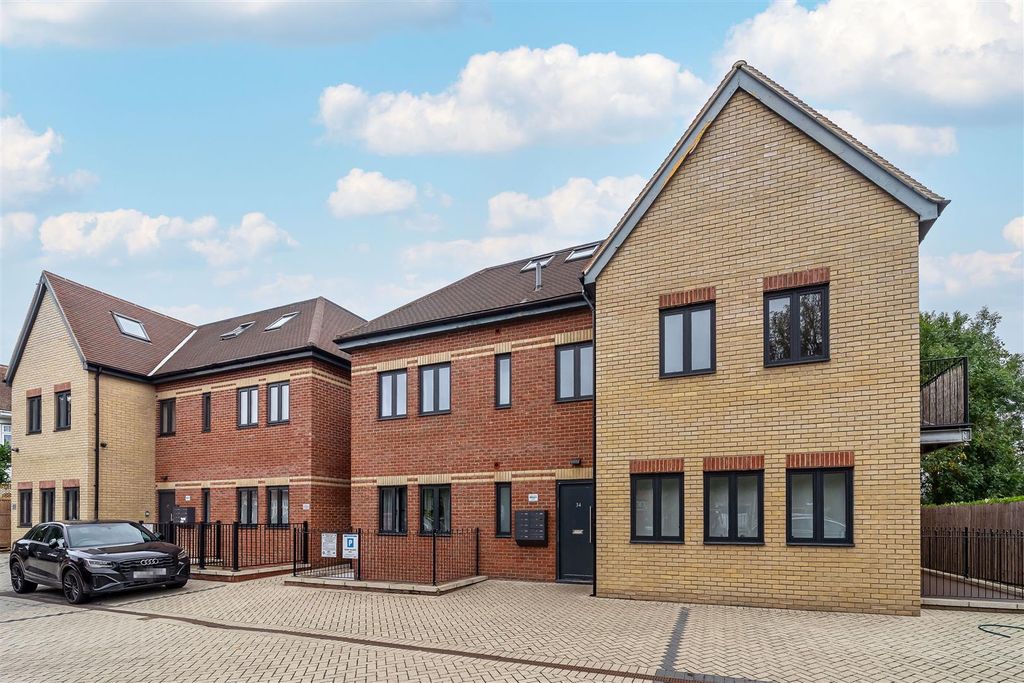 Property photo 3 of 11 1.Jpg