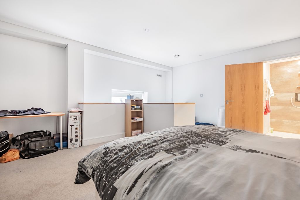 Property photo 2 of 6 685817 (6)