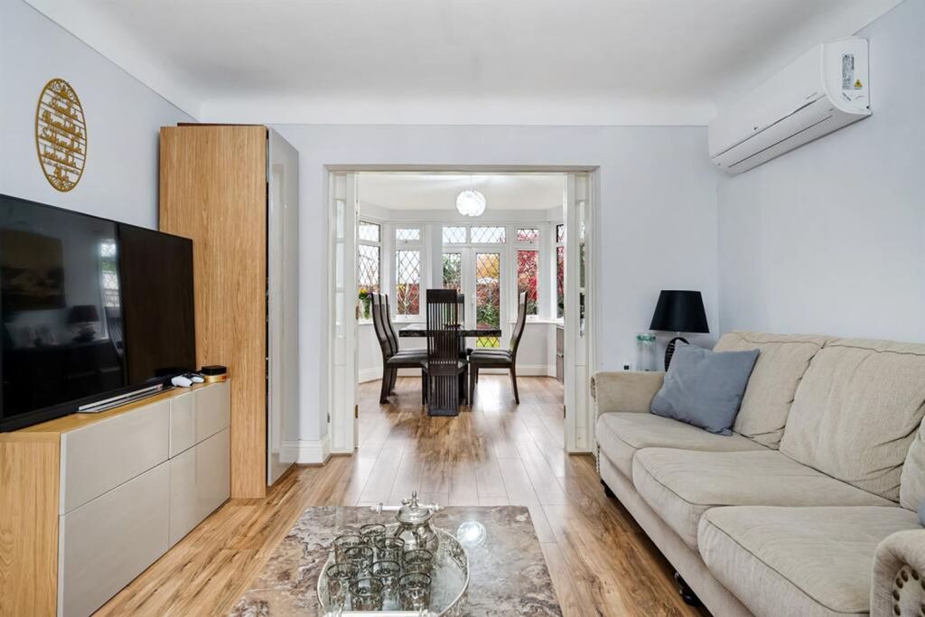 Property photo 3 of 35