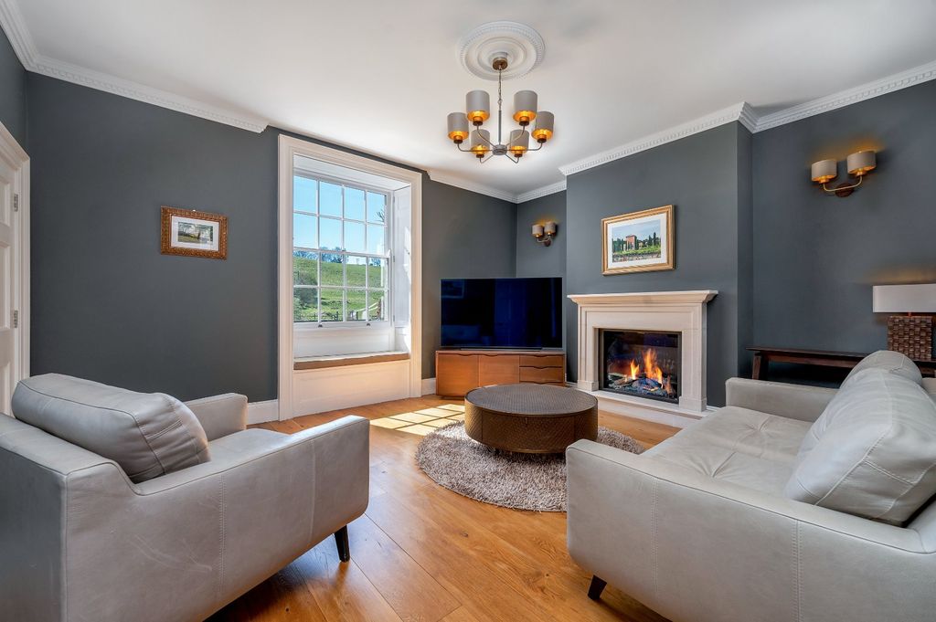 Property photo 3 of 29 Drawing Room