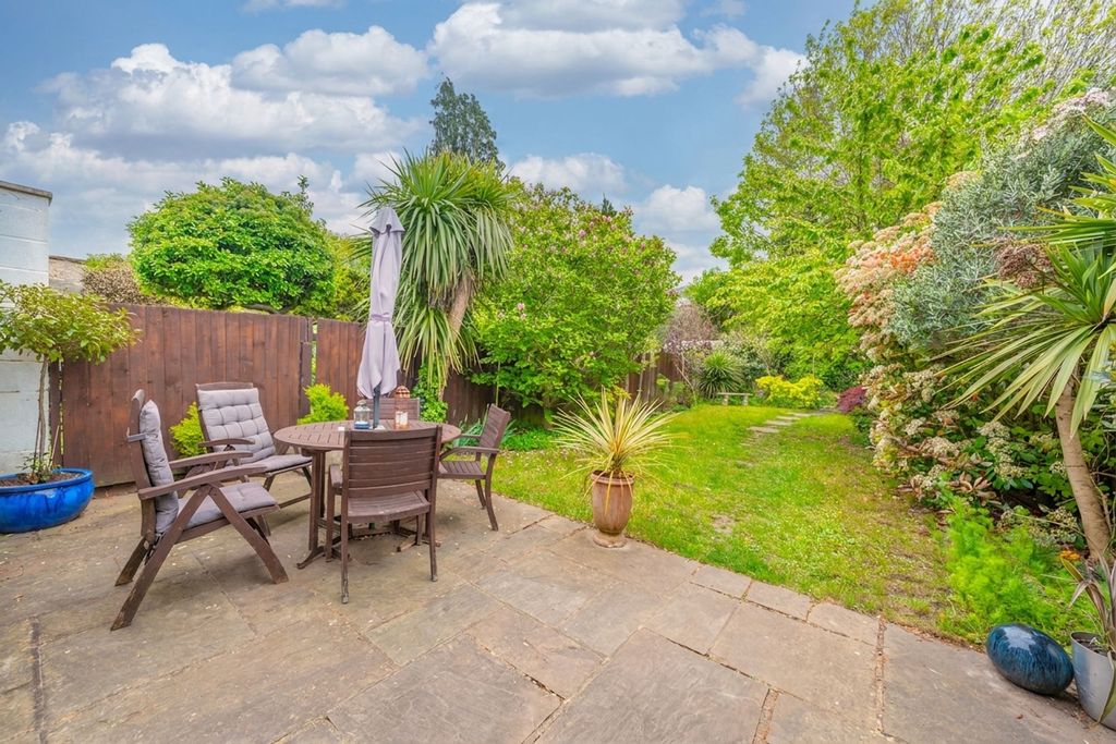 Property photo 2 of 14